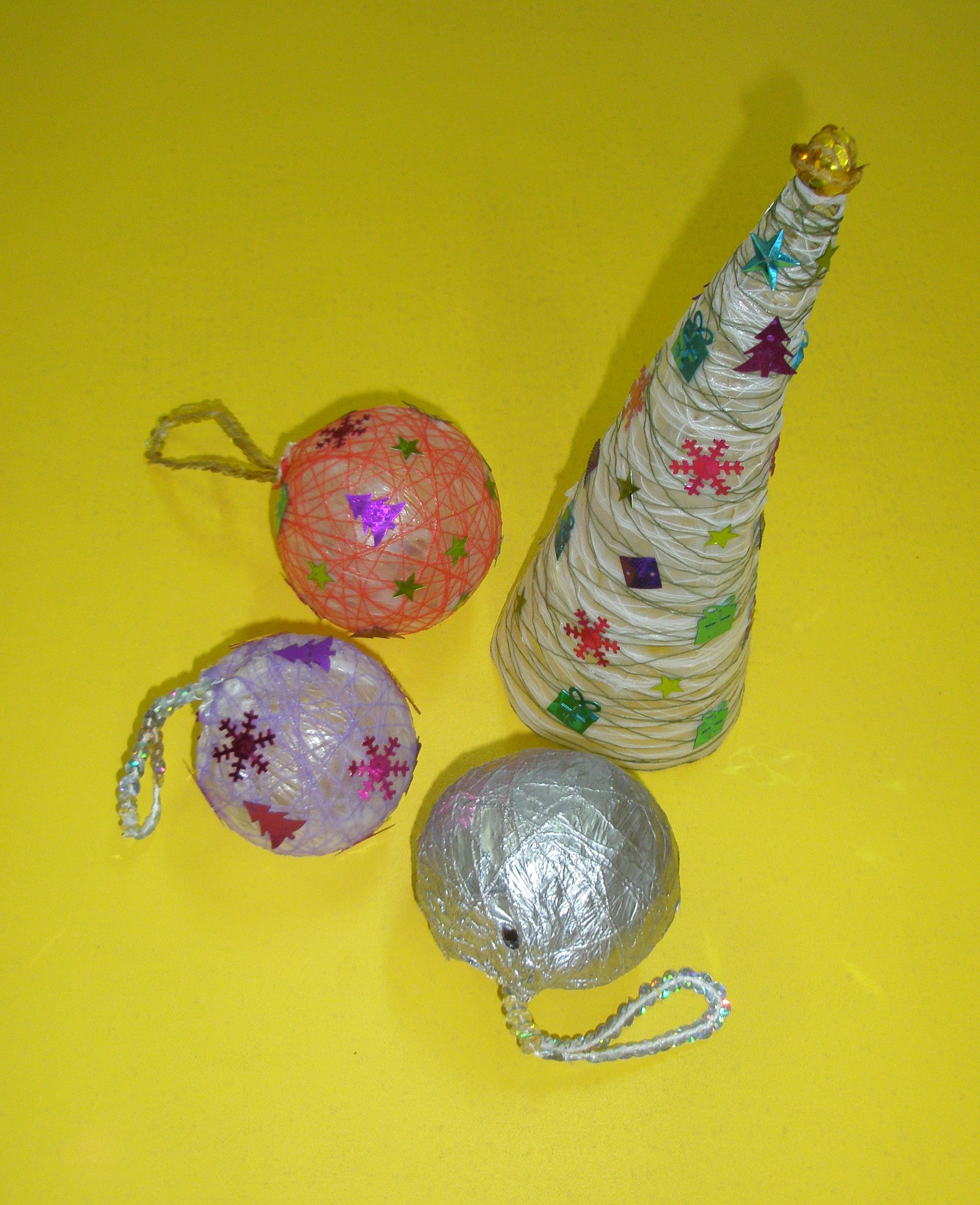 Новогодняя игрушка своими руками Семков Егор Новогодняя ёлка с ёлочными игрушками